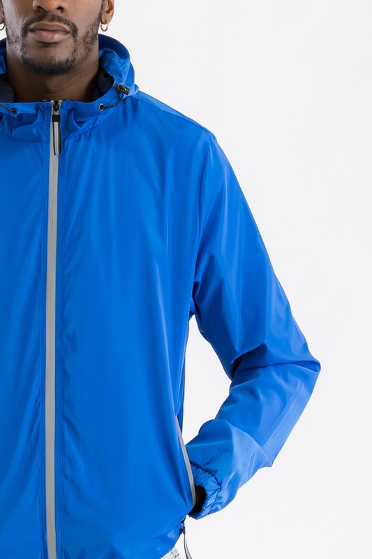 SOLID HOODED LIGHTWEIGHT WINDBREAKER JACKET