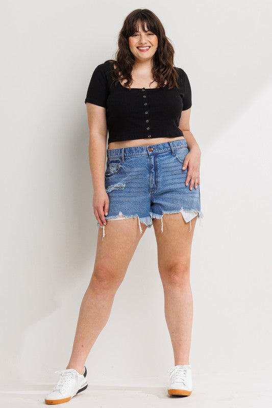 HIGH RISE PLUS 90'S DISTRESSED SHORTS W/ FRAY HEM