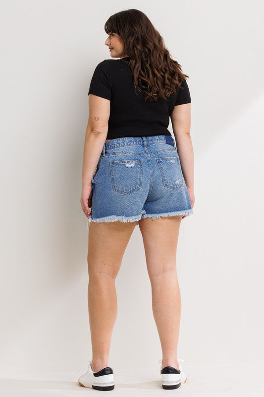 HIGH RISE PLUS 90'S DISTRESSED SHORTS W/ FRAY HEM