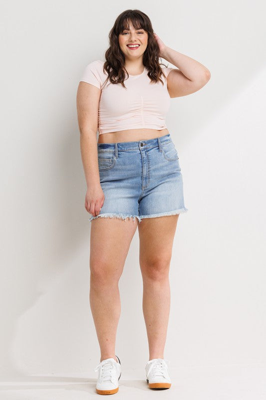 HIGH RISE PLUS SIZE SHORTS WITH FRAY HEM