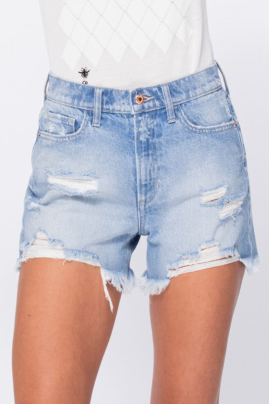 HIGH RISE 90'S SHORTS WITH FRAYED HEM AND DISTRESS